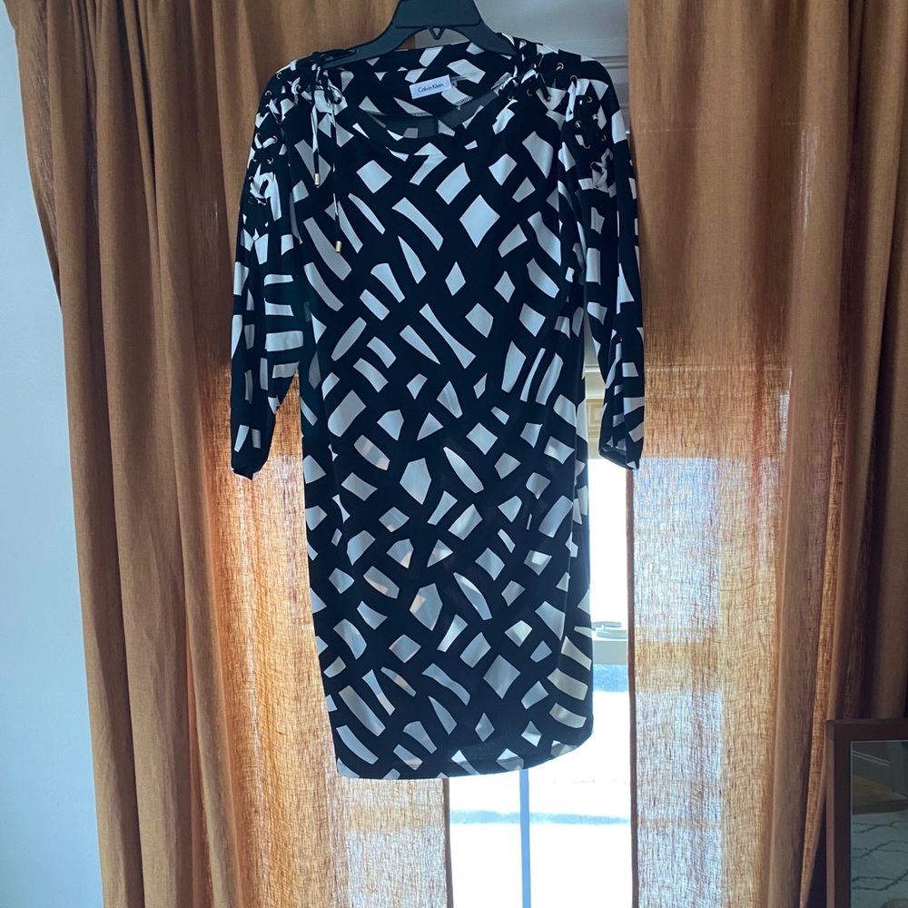 Calvin Klein dress - Size 6 - WORN ONCE